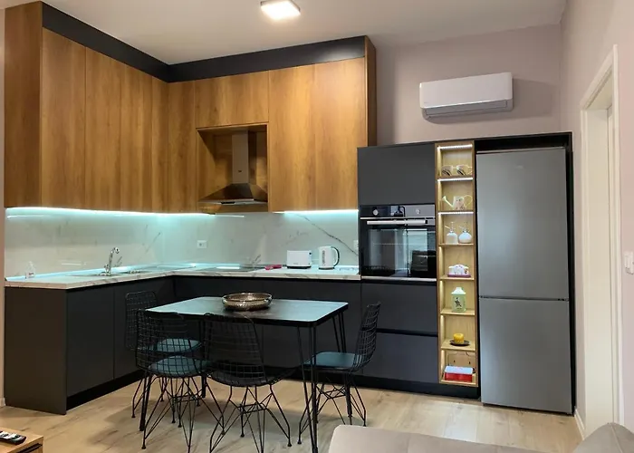 Lovely 1-Bedroom Condo In Tirana Wifi-Netflix-Ac